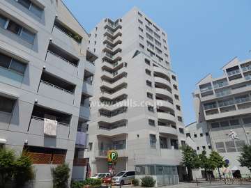 アミング潮江イーストＡ3棟（15-2号棟）の外観（南西側から）