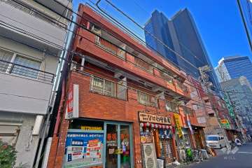 サンローゼ新宿の外観（北西側から）