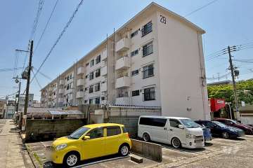 杭瀬第八団地28号棟の外観（北東側から）