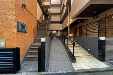 エントランスアプローチ