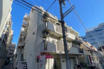 マルブン西新宿の外観（南西側から）