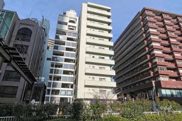 アルテール新宿の外観（南西側から）