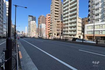 敷地南西側の前面道路