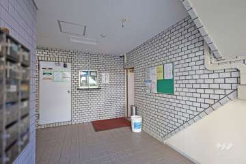 エントランスホール