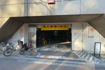 駐車場の出入り口