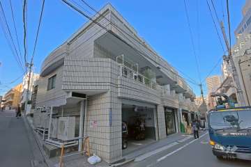 ベル・パークシティ西新宿の外観（南東側から）