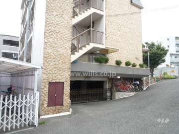 駐車場入口部分