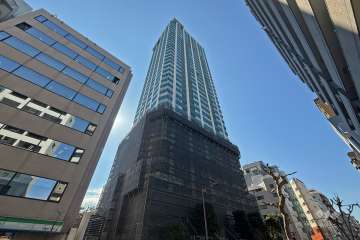 シティタワー新宿新都心の外観（北側から）