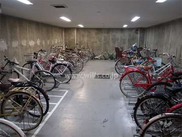 地階にある駐輪場