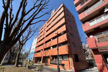 ライオンズマンション西早稲田桔梗の外観（南東側から）