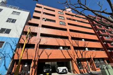 ライオンズマンション西早稲田桔梗の外観（南西側から）