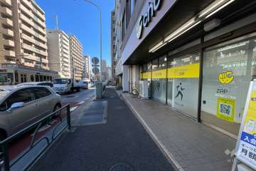 敷地北東側の前面道路