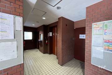 エントランスホール