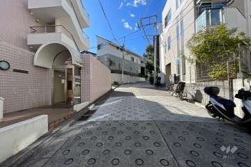 敷地北側の前面道路　