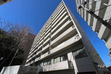 サンファミール西早稲田の外観（南東側から）