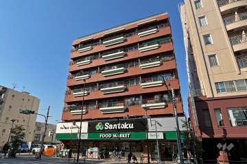 ウェスト早稲田マンションの外観（南側から）