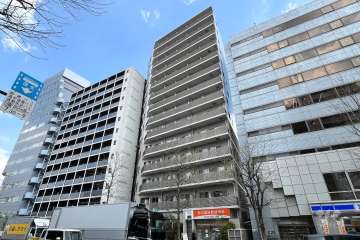 ユニロイヤル西早稲田の外観（南西側から）