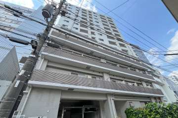 ユニロイヤル西早稲田の外観（南東側から）
