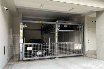 敷地内駐車場（屋内機械式）