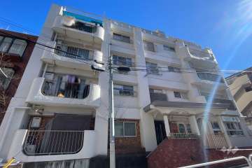 マンション高田馬場の外観（北西側から）