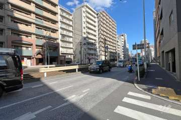 敷地南西側の前面道路