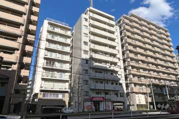 カーネ西早稲田の外観（南西側から）