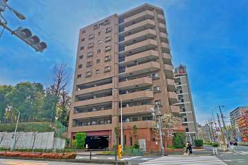 ネオマイム西早稲田パークスの外観（東側から）