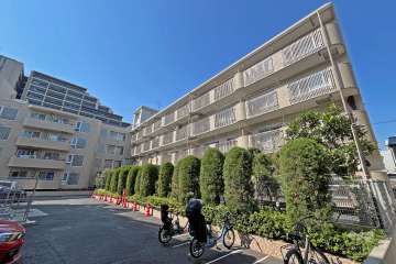 グランテラッセ西早稲田の外観（南東側から）