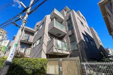 ルピナス高田馬場アーバンコートの外観（南西側から）