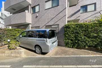 敷地内駐車場（屋外平面式）