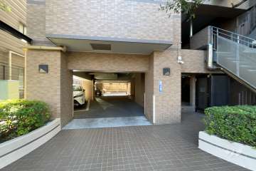 駐車場の出入り口