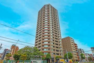 西早稲田シティタワーの外観（南西側から）