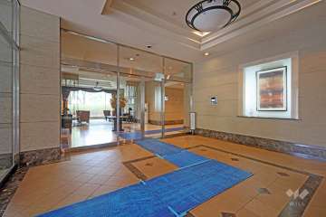 エントランスホール