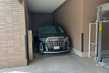 敷地内駐車場（屋内機械式）
