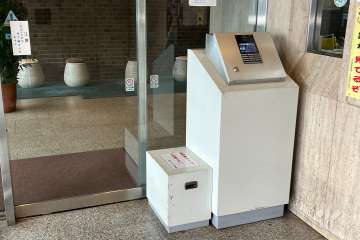 エントランスはオートロック付きです。