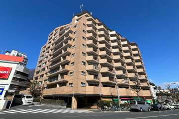 パシフィック西早稲田の外観（南西側から）