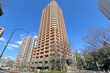 西早稲田パークタワーの外観（北西側から）