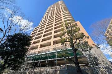 西早稲田パークタワーの外観（南東側から）