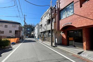 敷地東側の前面道路　