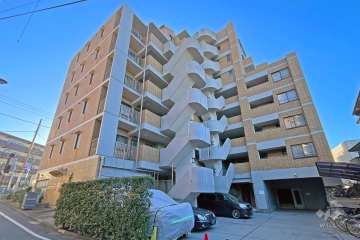 メトロハイツ西落合の外観（北西側から）