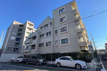 哲学堂リリエンハイムの外観（南西側から）