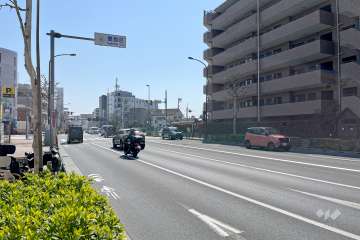 敷地北東側の前面道路