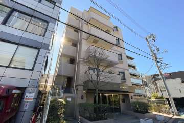 グランシャリオ神楽坂の外観（北東側から）