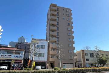 ミリオンガーデン早稲田の外観（北西側から）