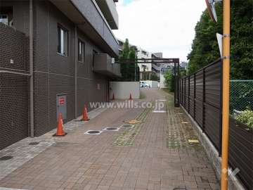 駐車場入り口