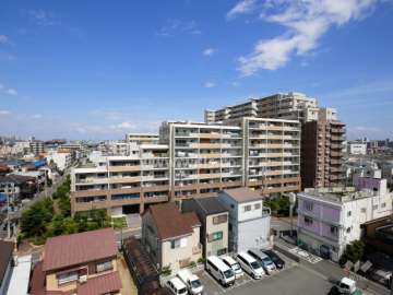 ライオンズスクエア塚口アバンティアの遠景