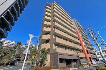 パレステュディオ早稲田パークビューの外観（南西側から）