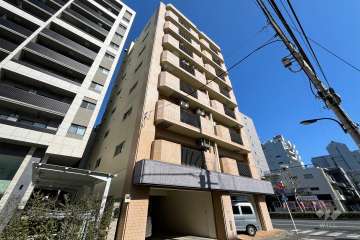 メゾンルグラン早稲田の外観（南西側から）