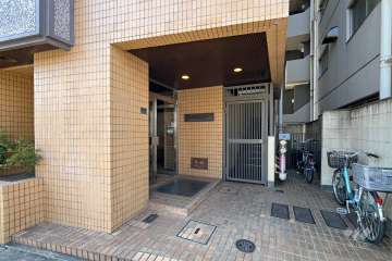 エントランスアプローチ　