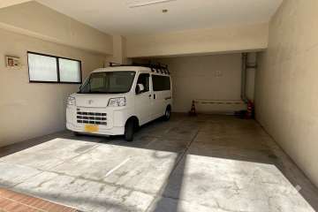 敷地内駐車場（屋内平面式）　